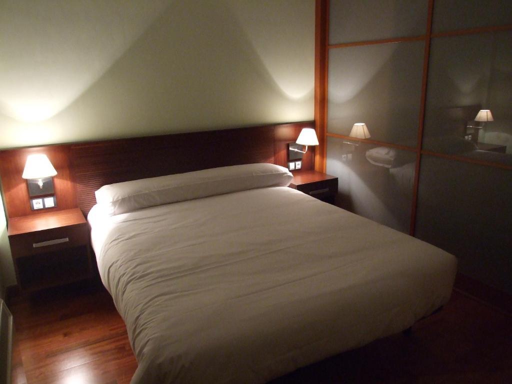 Roca Nevada Suites Villanúa Δωμάτιο φωτογραφία