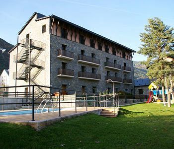 Roca Nevada Suites Villanúa Εξωτερικό φωτογραφία