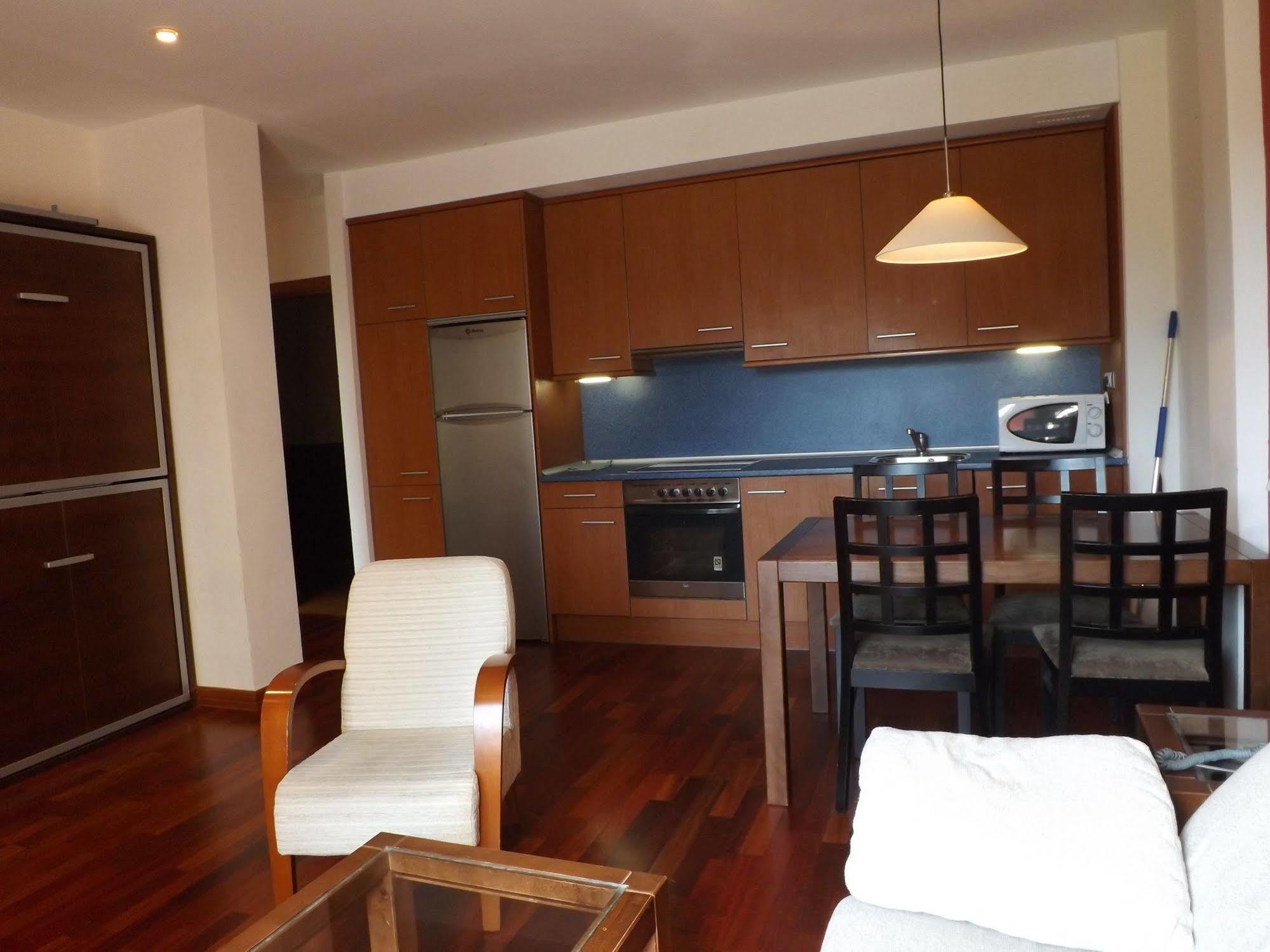 Roca Nevada Suites Villanúa Εξωτερικό φωτογραφία