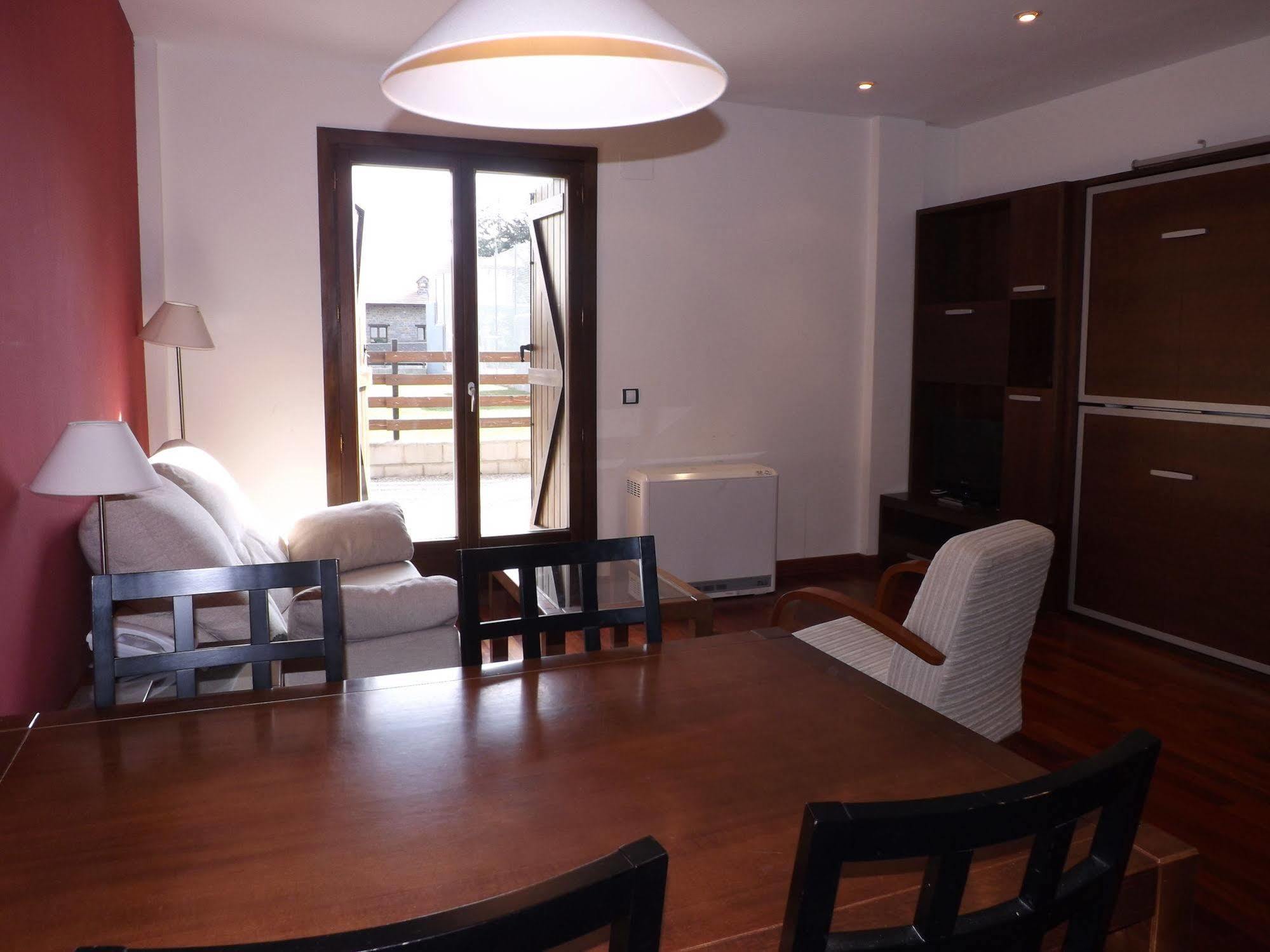 Roca Nevada Suites Villanúa Εξωτερικό φωτογραφία